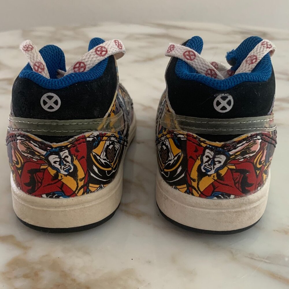 Reebok X Marvel Lace Up Superheroes Sneakers - Picture 5 of 6
